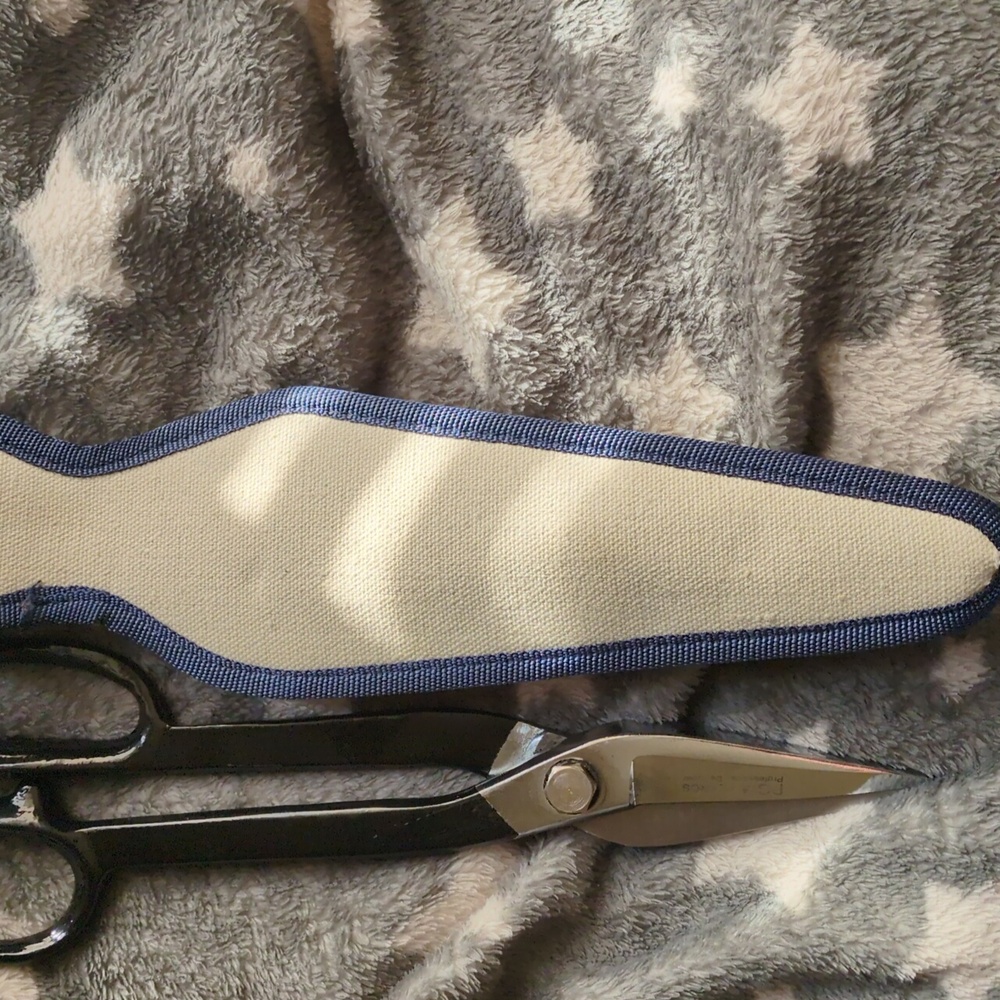 PGM Professional Pattern Shears with Heavy Duty Canvas Safety Bag - Picture 8 of 11